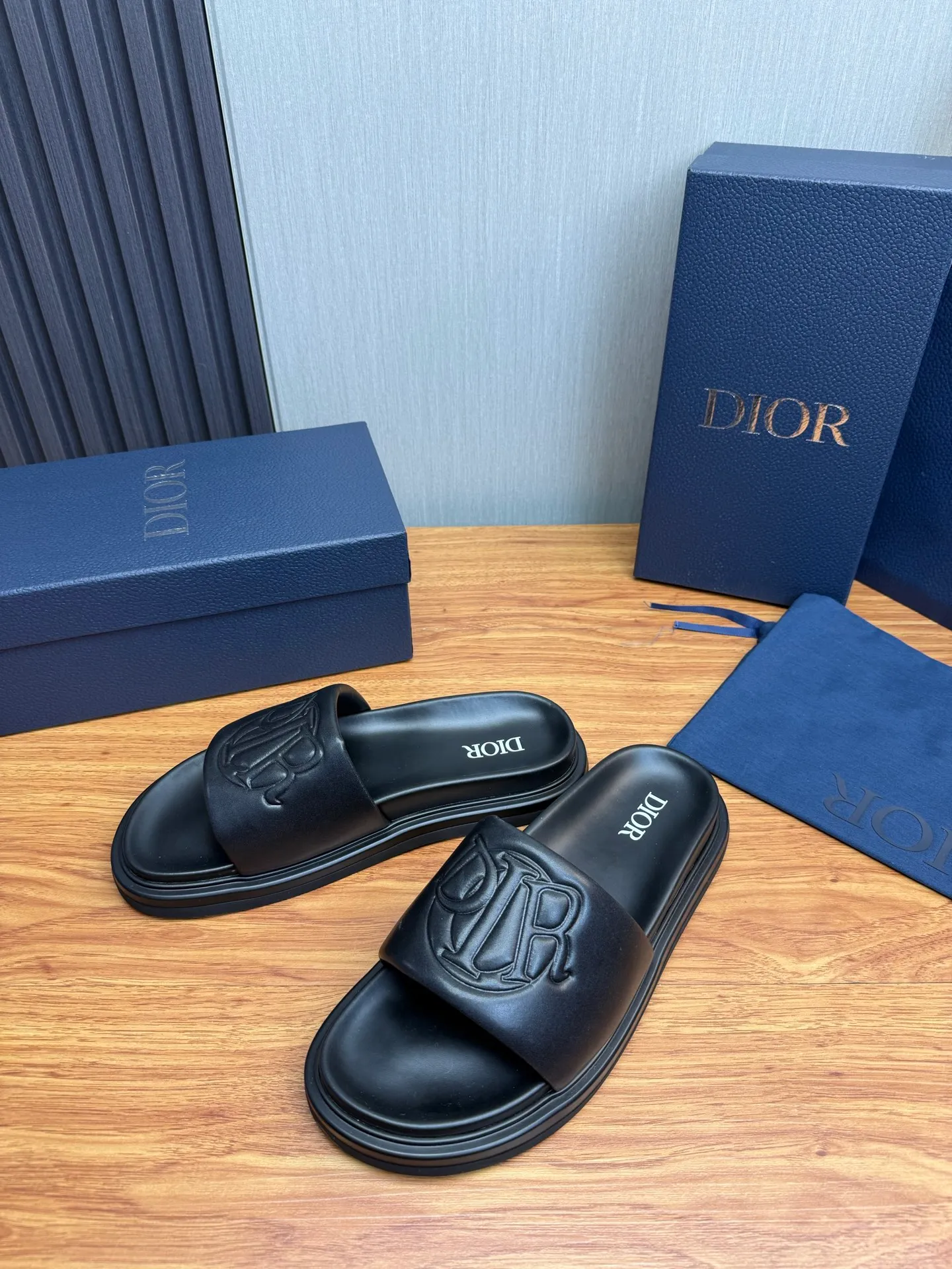 Men's shoes 280💰 Dior. Men's slippers🩴Official website 1:1 production 38-45 yards 45 46 🉑️Customized original material shipped✅